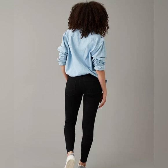 American Eagle Outfitters Curvy High Rise Dream Stretch Jegging Black 16 Short - Picture 2 of 8